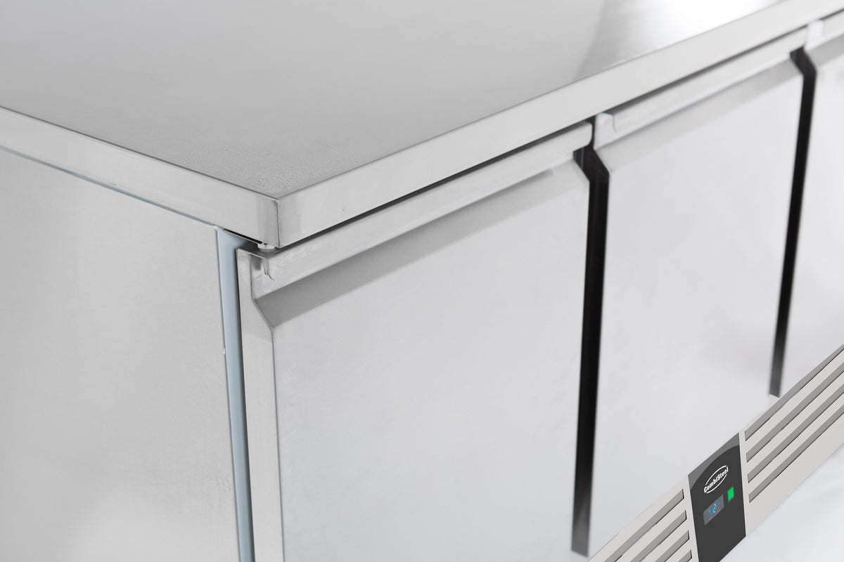 Kühltisch / 3 Türen / 400 L / Combisteel