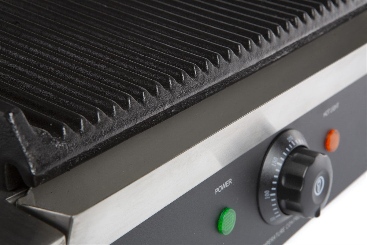 Panini-Kontaktgrill gerillt 2,2 kW / Combisteel