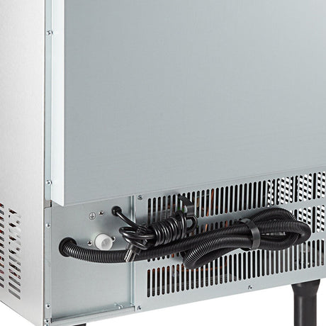 Eiswürfelmaschine / 95 kg/24 h / Bunker 36 kg / Eiswürfel 22×22×22 mm / luftgekühlt / Combisteel