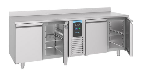 Kühltisch / 700 Serie / Energy Line / Monoblock / mit Aufkantung / 4 Türen / 632 L / Combisteel