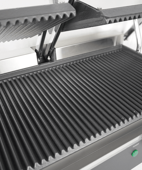 Elektrischer Doppel-Kontaktgrill gerillt 3,6 kW / Combisteel – professioneller Kontaktgrill für Gastronomie