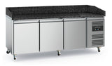 Pizzatisch / schwarze Granit-Arbeitsplatte / 3 Türen / mit Radsatz / 471 L / Combisteel