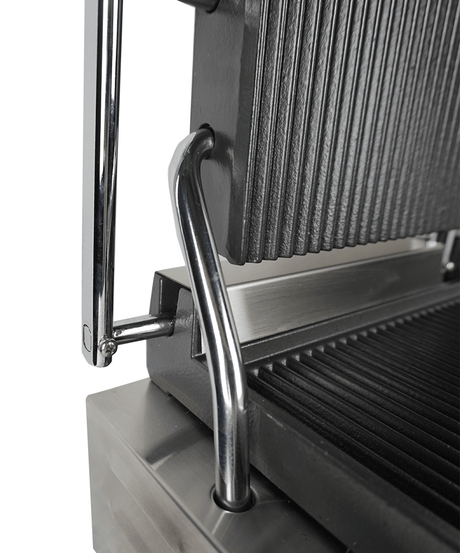 Elektrischer Doppel-Kontaktgrill gerillt 3,6 kW / Combisteel – professioneller Kontaktgrill für Gastronomie