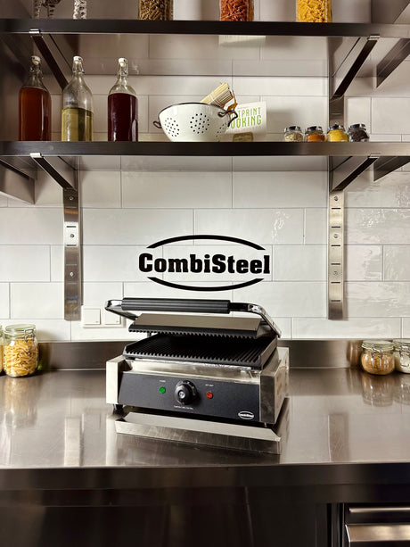 Panini-Kontaktgrill gerillt 2,2 kW / Combisteel