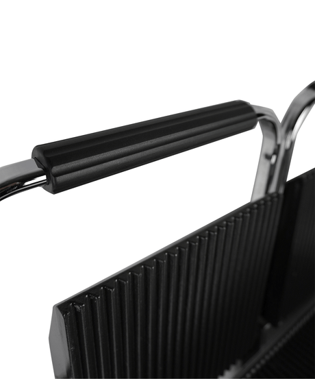 Elektrischer Doppel-Kontaktgrill gerillt 3,6 kW / Combisteel – professioneller Kontaktgrill für Gastronomie